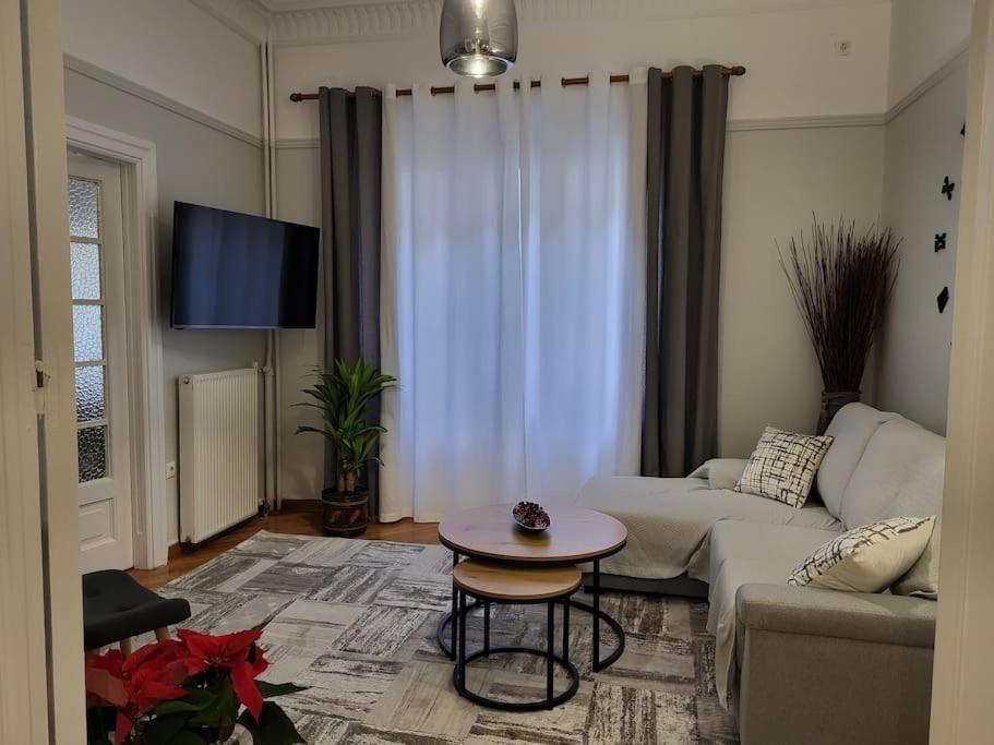 Plaka Sofi Suite Атина Екстериор снимка