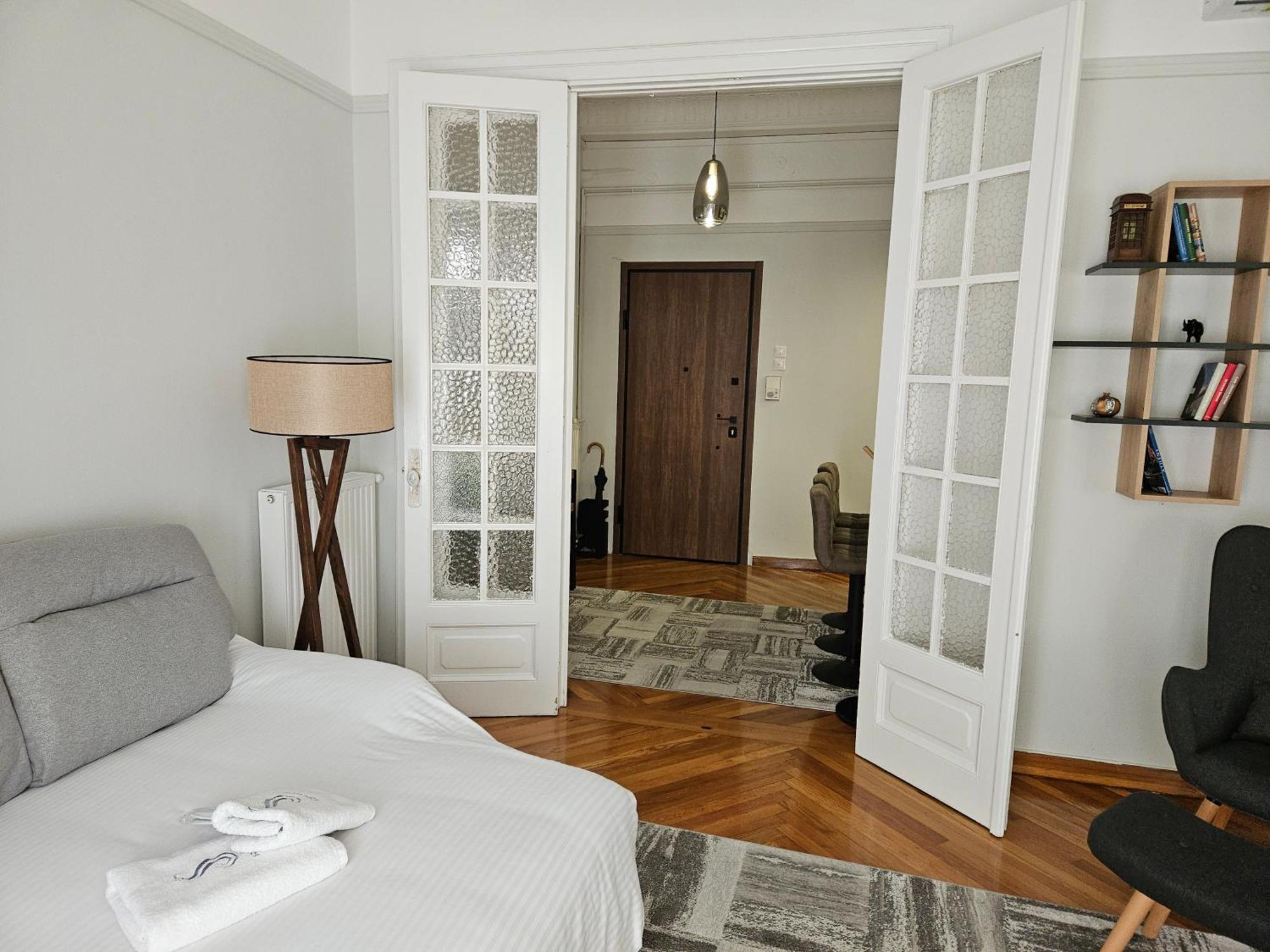 Plaka Sofi Suite Атина Екстериор снимка